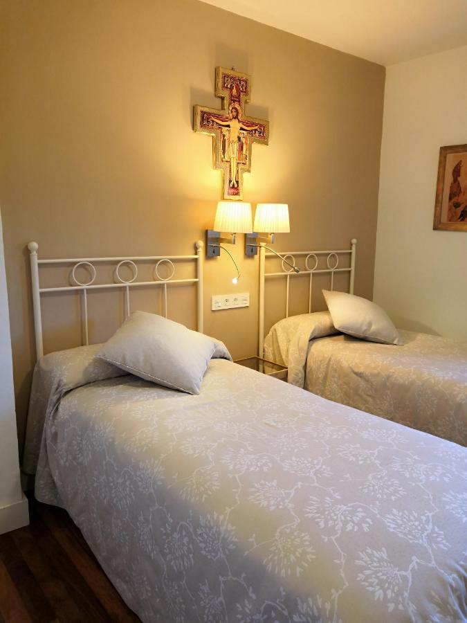 Hospederia San Jose Hostel Derio Bagian luar foto